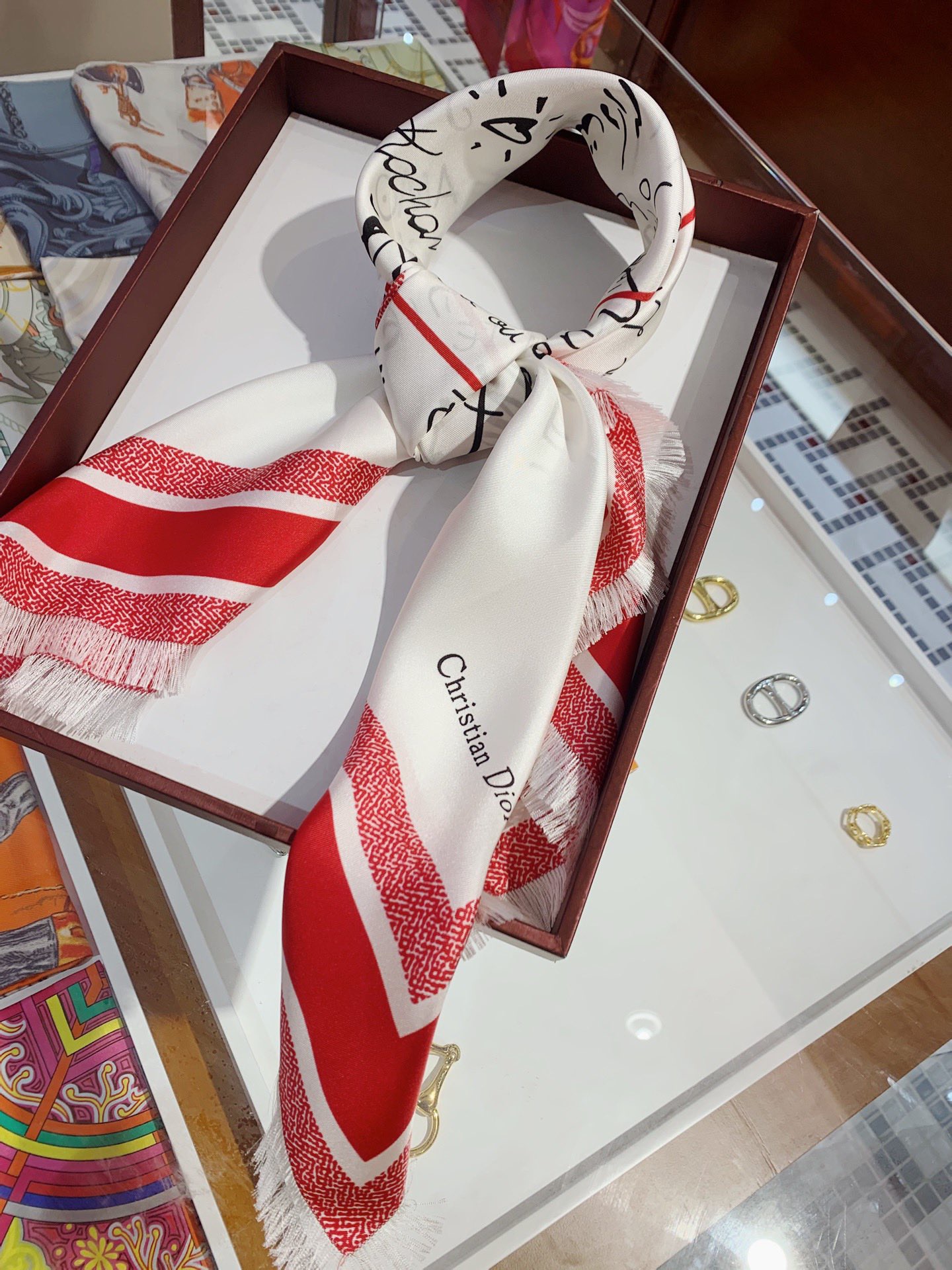 HERMES 小小Logo雙面羊絨圍巾ID.0104163
